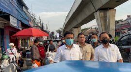 Habiburokhman dan Adnan Taufiq blusukan di Kelurahan Jati, Kecamatan Pulogadung, Jakarta Timur. (Dok. Partai Gerindra)