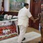 Prabowo Subianto menerima kunjungan Waketum PSSI, Zainudin Amali di Kantor Kementerian Pertahanan, Jakarta. (Foto Dok. Tim Media Prabowo)