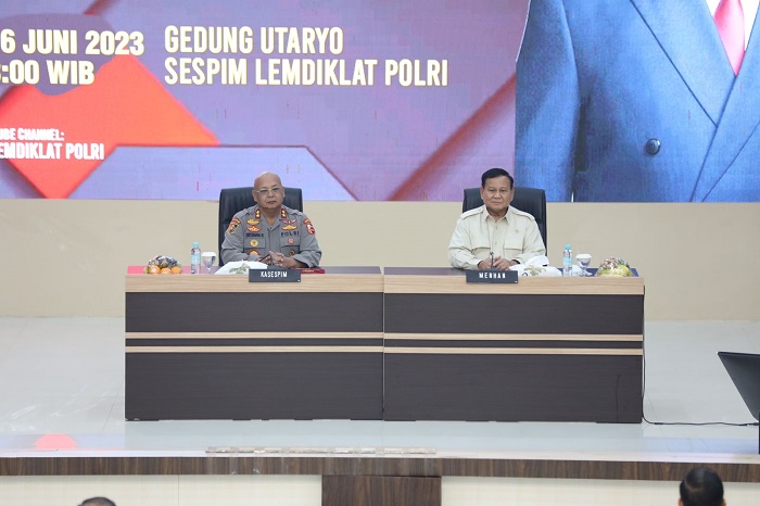 Menteri Pertahanan RI Prabowo Subianto menghadiri acara Dialog Kebangsaan bertajuk Merajut Persatuan dan Kesatuan Bangsa, di Gedung Utaryo Sespim Lemdiklat Polri, Bandung, Jawa Barat. (Dok. Tim Media Prabowo Subainto)
