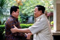 Menteri Pertahanan Prabowo Subianto bersama menteri BUMN Erick Thohir. (Dok. Kemhan.go.id) 
