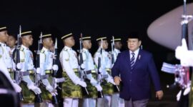 Presiden RI Prabowo Subianto tiba di Pangkalan Udara Subang di Shah Alam, Selangor, Malaysia, Senin (27/12025). (Dok. Tim Media Prabowo Subianto)