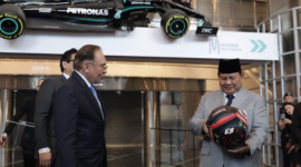 Presiden Prabowo Subianto bertemu PM Malaysia Anwar Ibrahim di Menara Kembar Petronas, Kuala Lumpur. (Dok. Tim Media Prabowo)