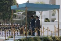 Presiden RI Prabowo Subianto dan PM Malaysia Anwar Ibrahim menyampaikan komitmen kerja sama dagang dan sikap atas Gaza di Istana Merdeka. (Dok. Tim Media Prabowo).
